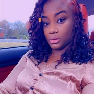 Meet your Posher, Khadijah